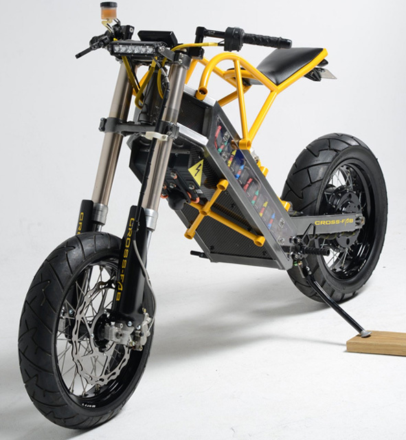 電動(dòng)摩托車(chē)